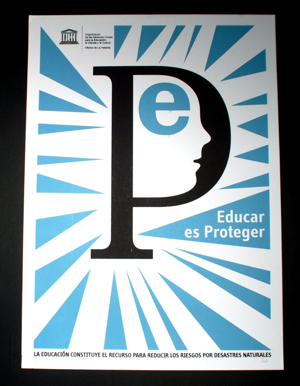 Original Cuban SILKSCREEN Poster"EDUCAR ES PROTEGER"Education DESIGN.Signed art.